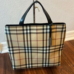 803 Burberry handbag